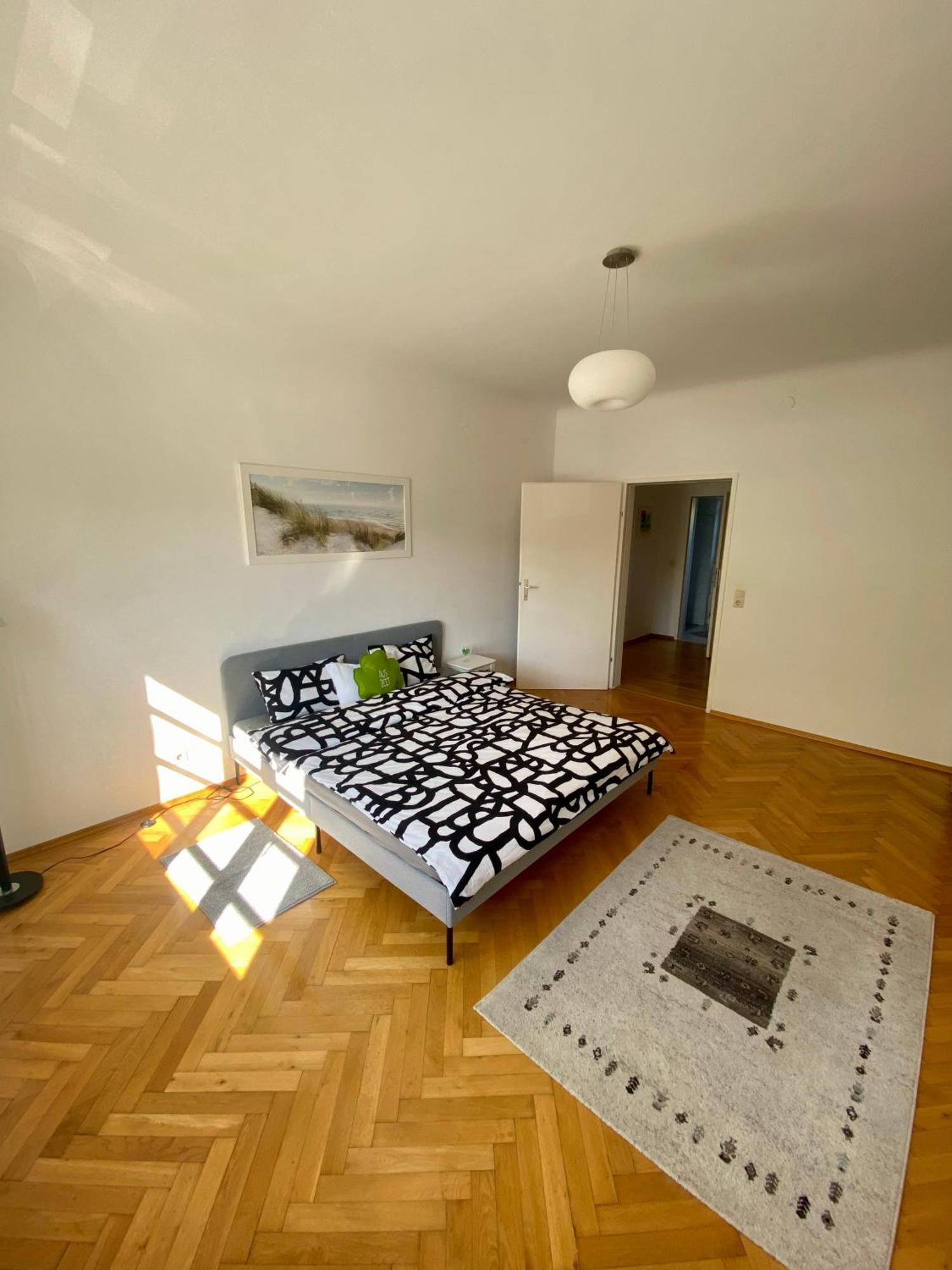 City Retreat In Eisenstadt Zentrum Екстер'єр фото